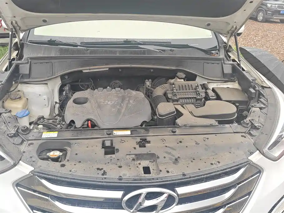 Hyundai Santa Fe 2015 — фото 10