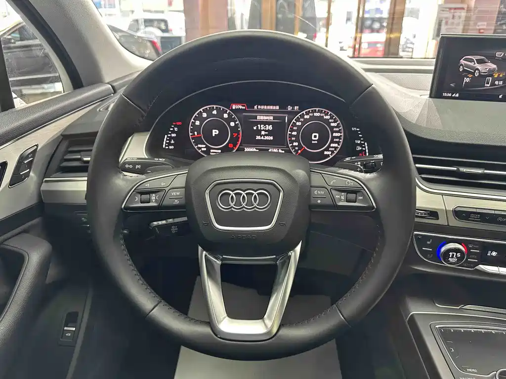 Audi Q7 2019 — фото 8