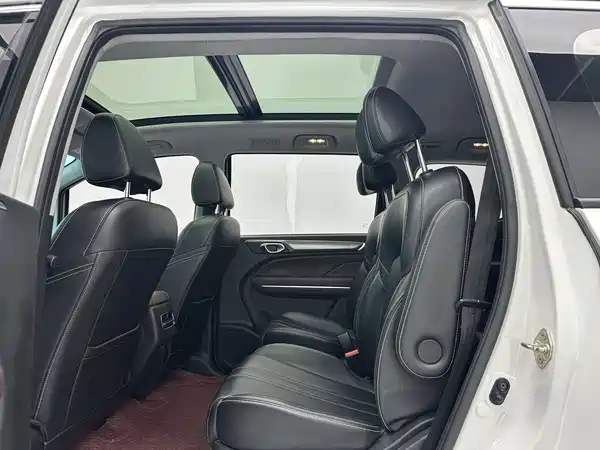 GAC Trumpchi M6 2022