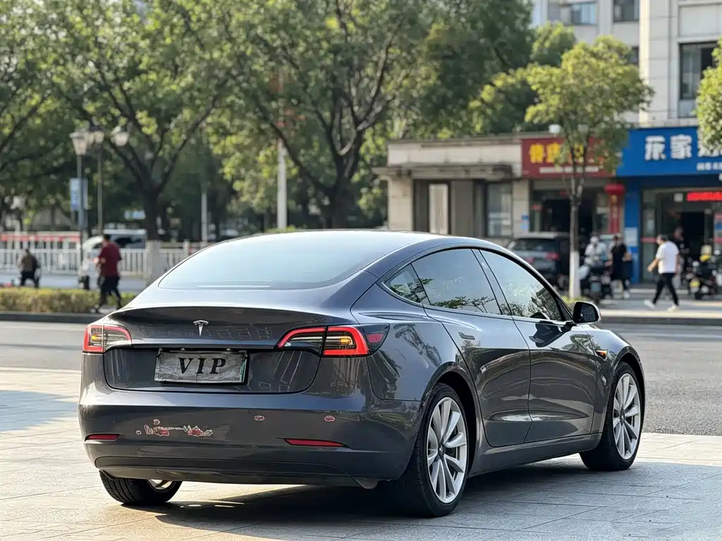 Tesla Model 3 2019 — фото 9