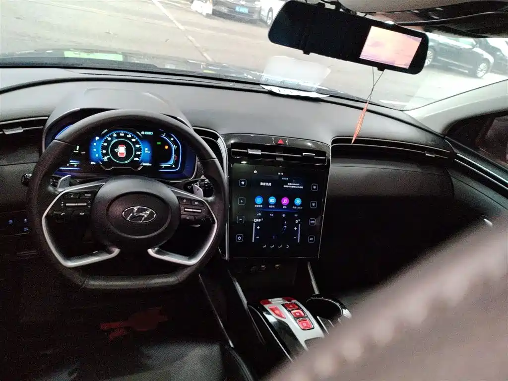 Hyundai Tucson 2022 — фото 10