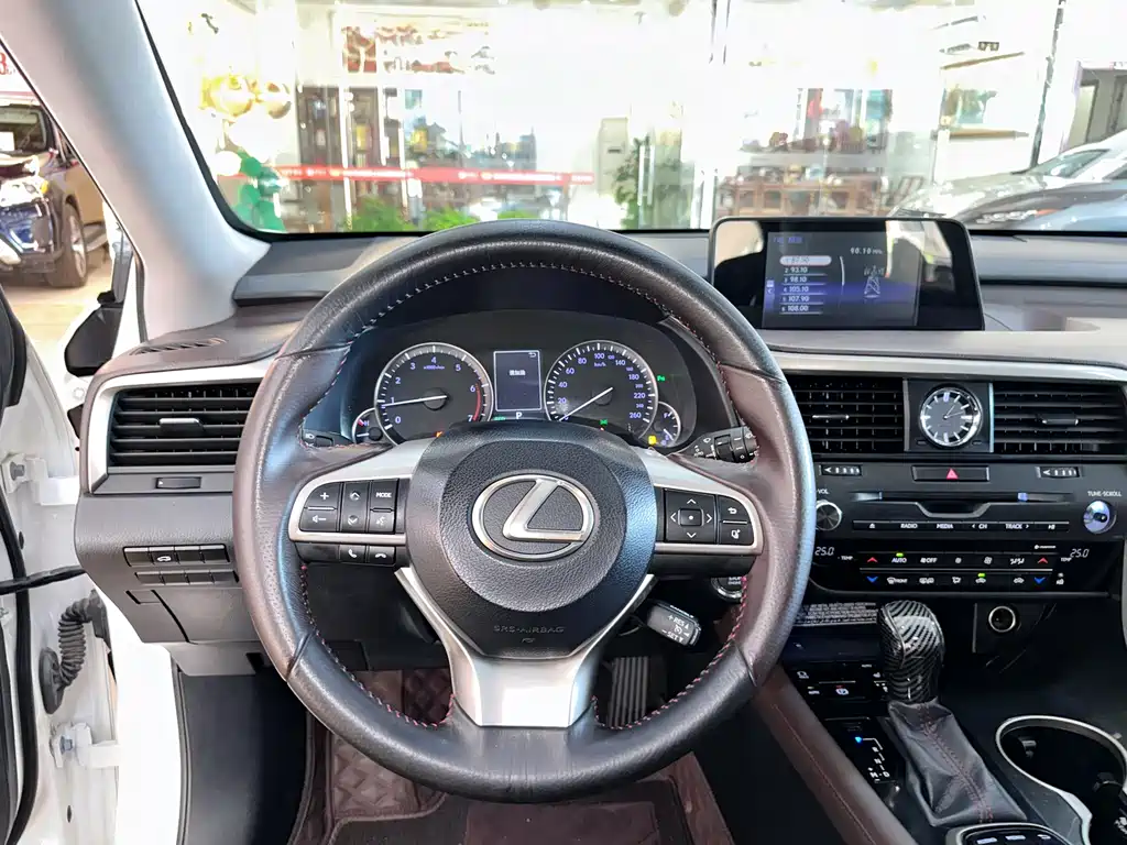 Lexus RX 2017 — фото 8