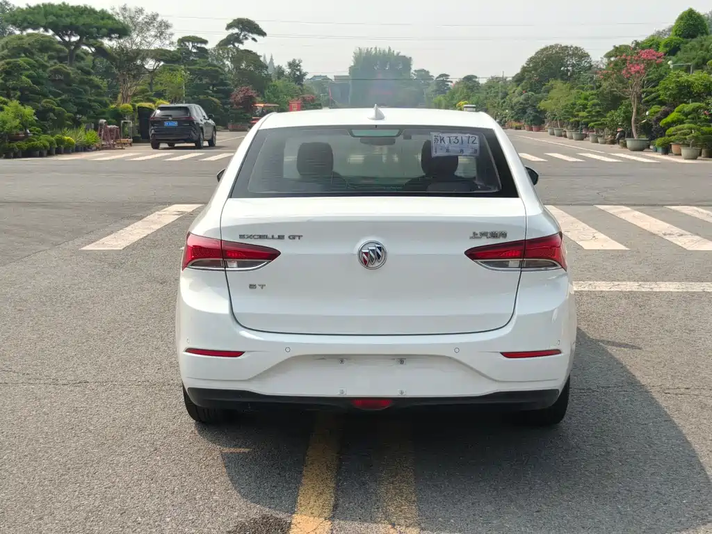 Buick Excelle 2019 — фото 11