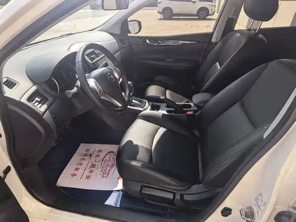 Nissan Tiida 2022