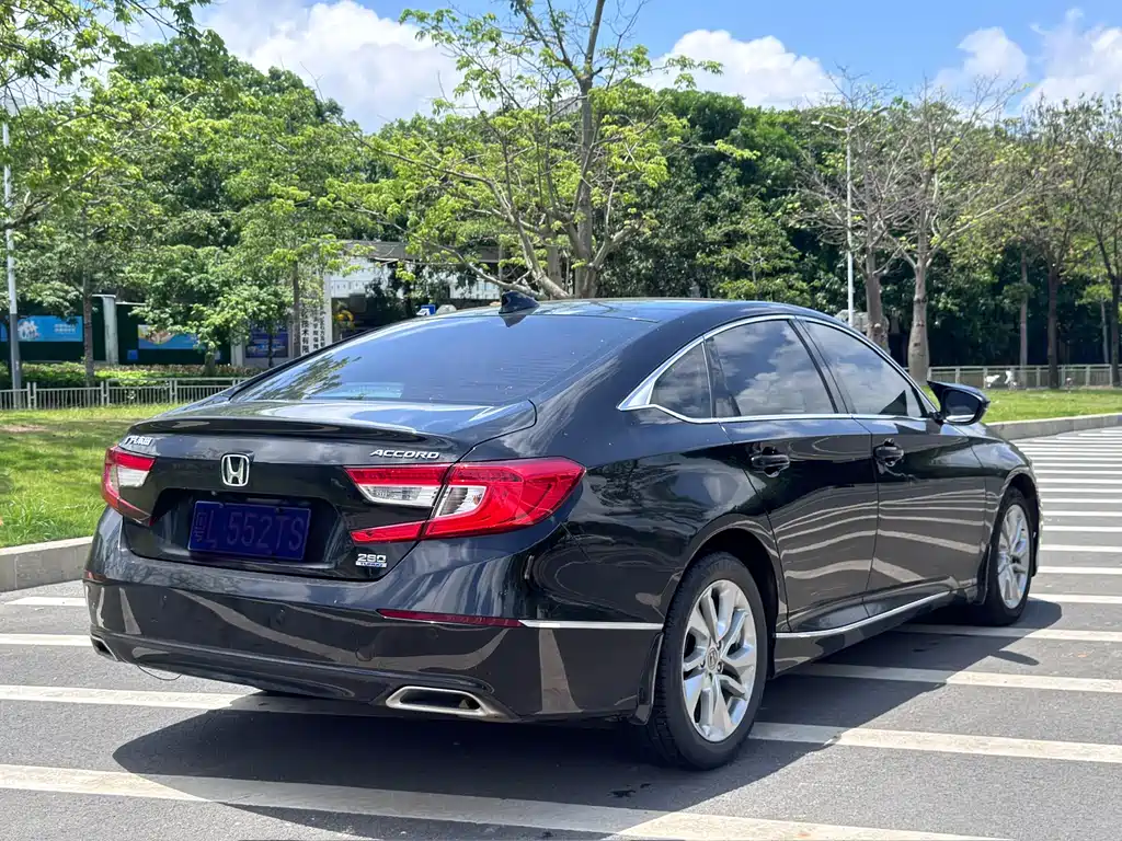 Honda Accord 2019 — фото 6