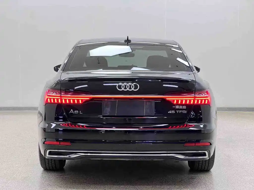 Audi A6L 2024 — фото 28