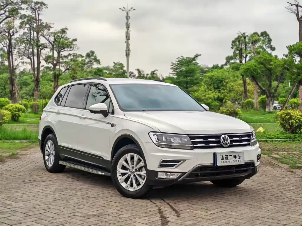 Volkswagen Tiguan L 2017 — фото 3