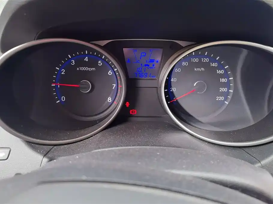 Hyundai ix35 2015 — фото 14
