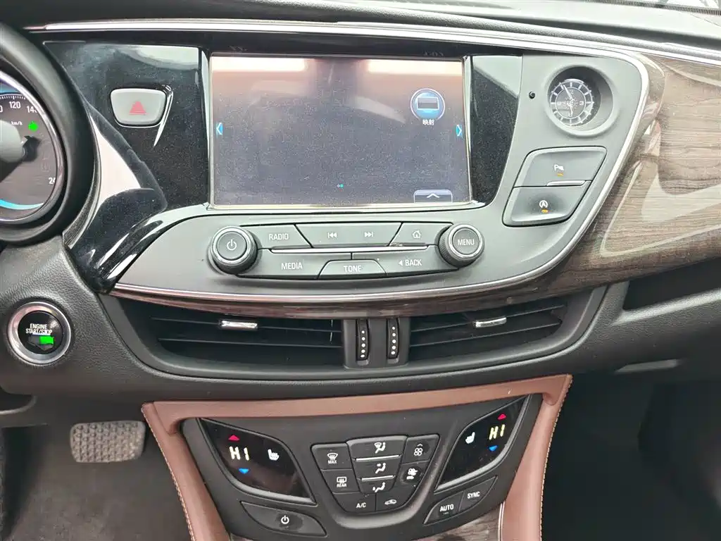 Buick Envision Plus 2017 — фото 13