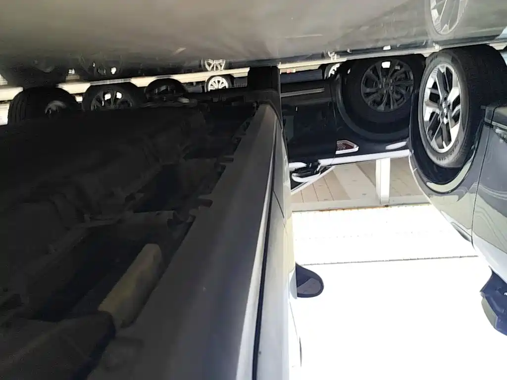 Leapmotor T03 2022 — фото 22