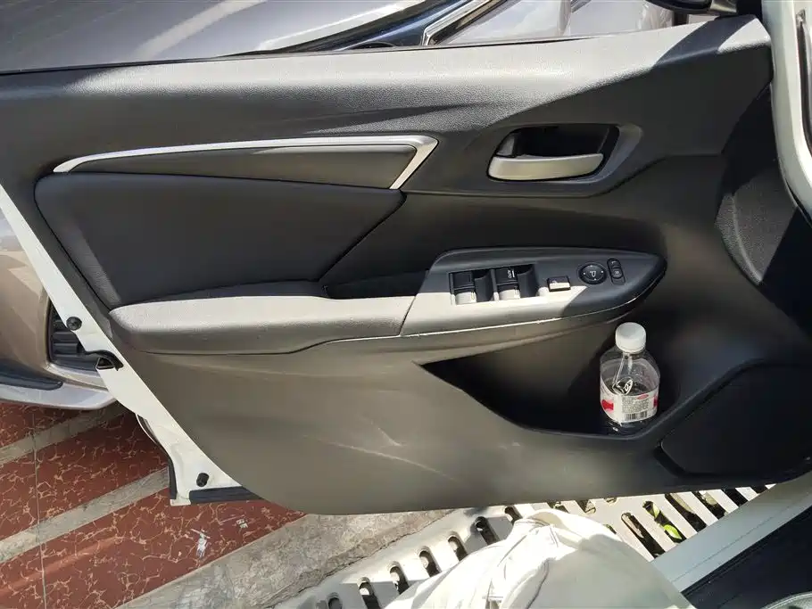 Honda Fit 2016 — фото 7