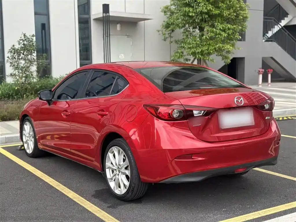 Mazda 3 Axela 2016 — фото 25