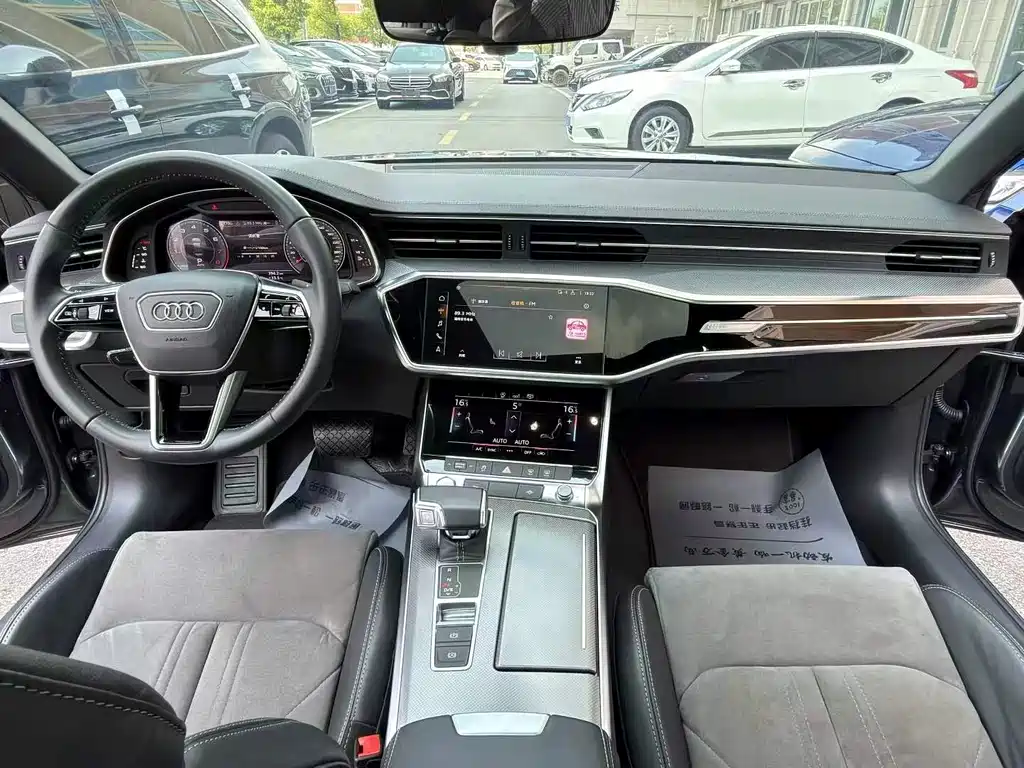Audi A6L 2021