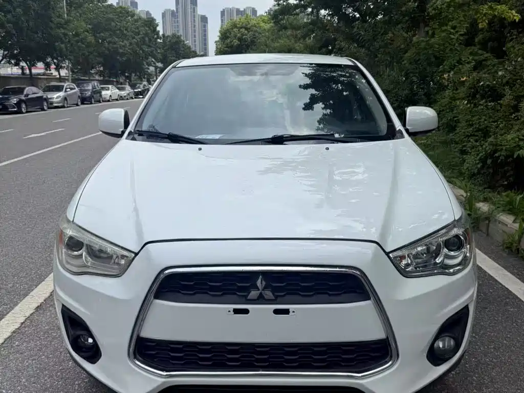 Mitsubishi ASX 2015 — фото 3