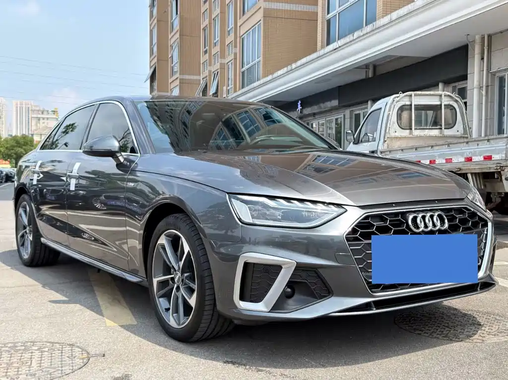 Audi A4L 2021