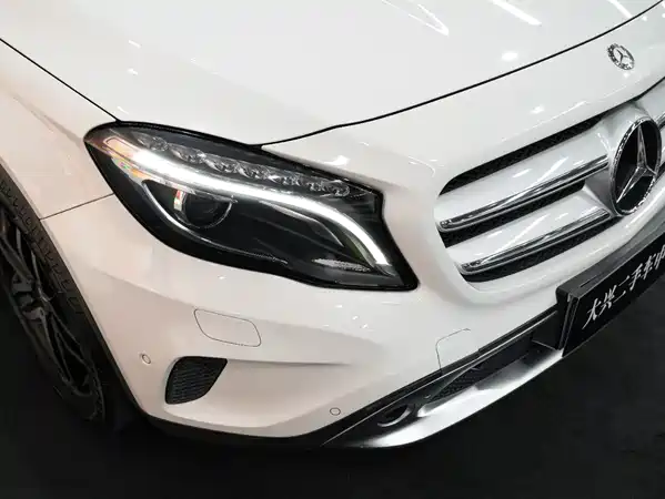 Mercedes-Benz GLA 2016