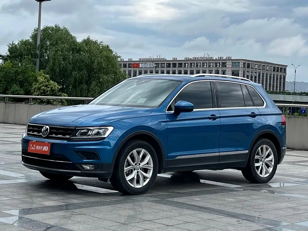 Volkswagen Tiguan 2017 — фото 1