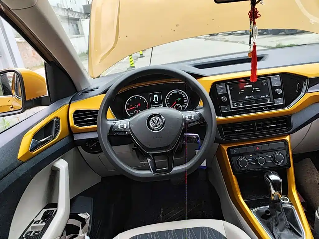 Volkswagen T-Cross 2019 — фото 11