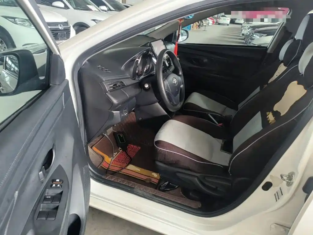 Toyota Vios FS 2017 — фото 16