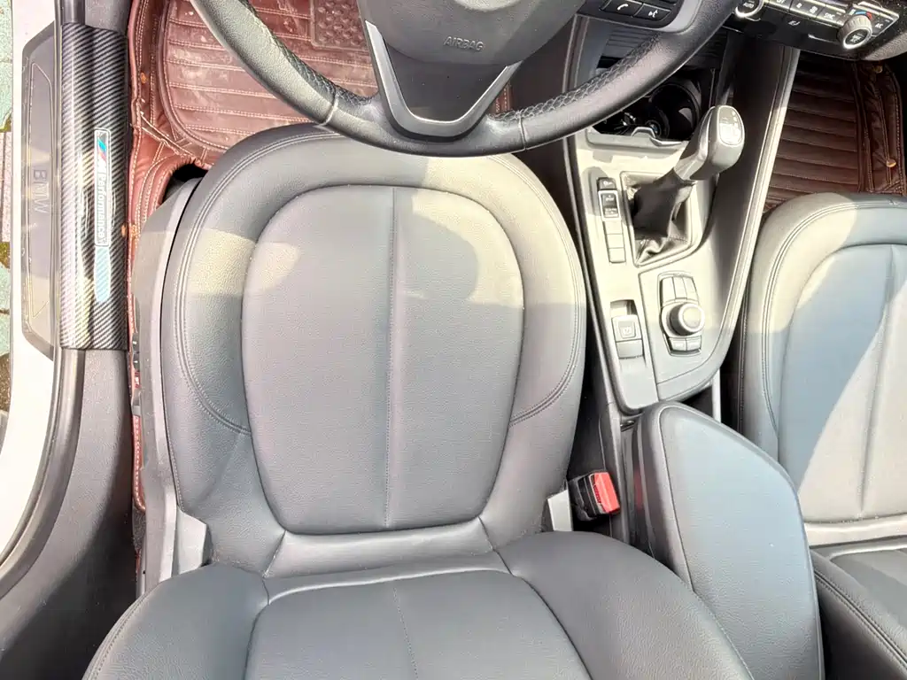 BMW X1 2017 — фото 12