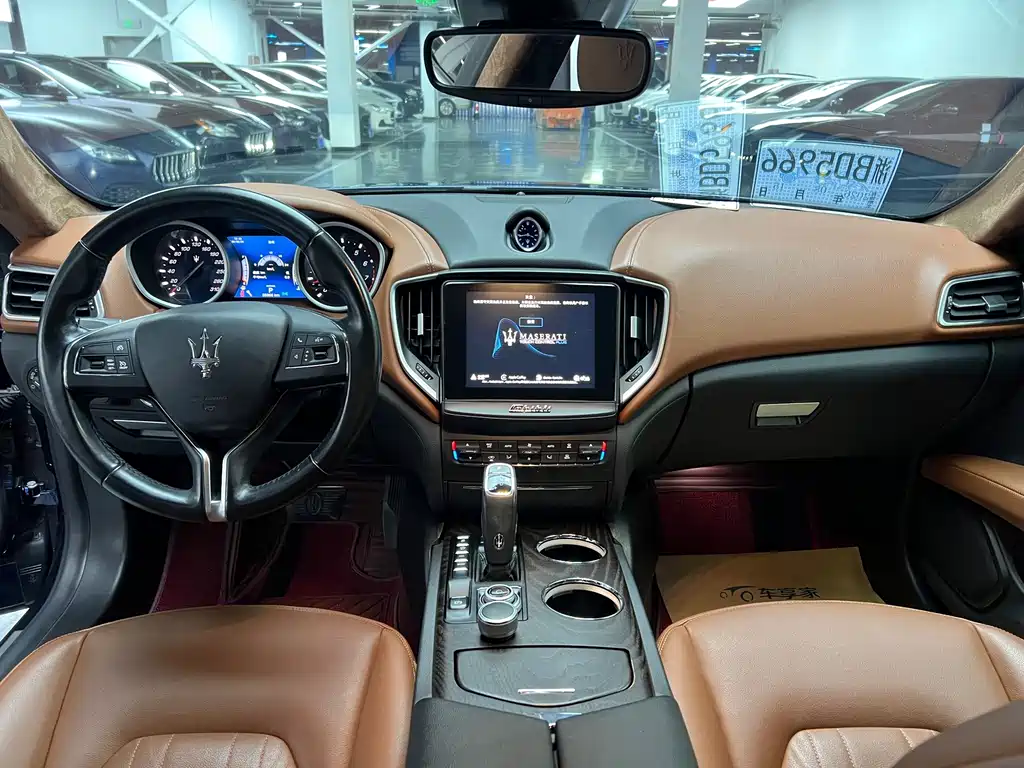 Maserati Ghibli 2020 — фото 7