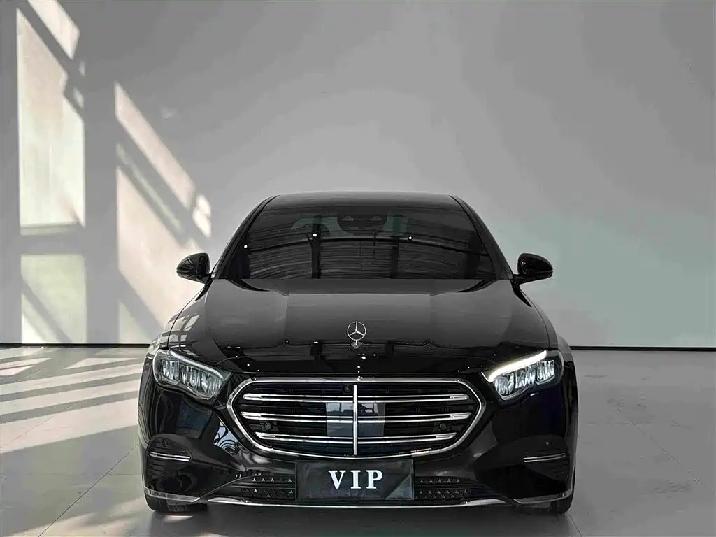 Mercedes-Benz E-Class 2025