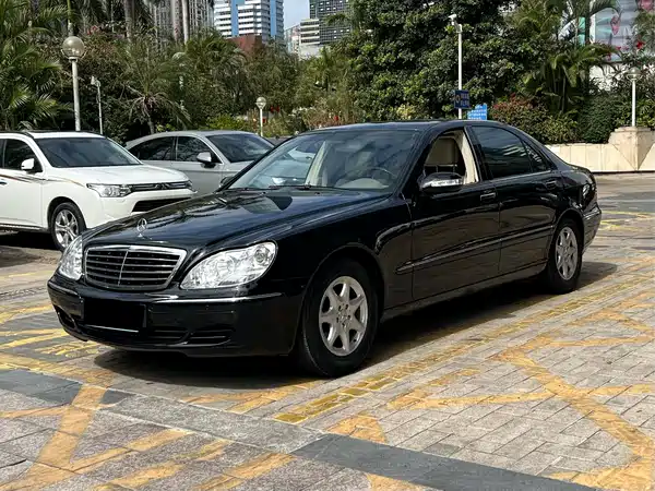 Mercedes-Benz S-Class 2004