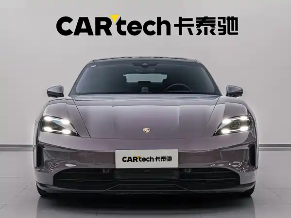 Porsche Taycan 2024
