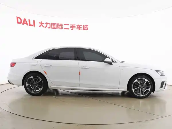 Audi A4L 2022