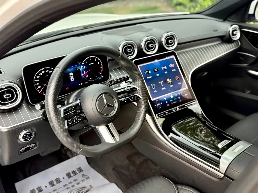 Mercedes-Benz C-Class 2023 — фото 10