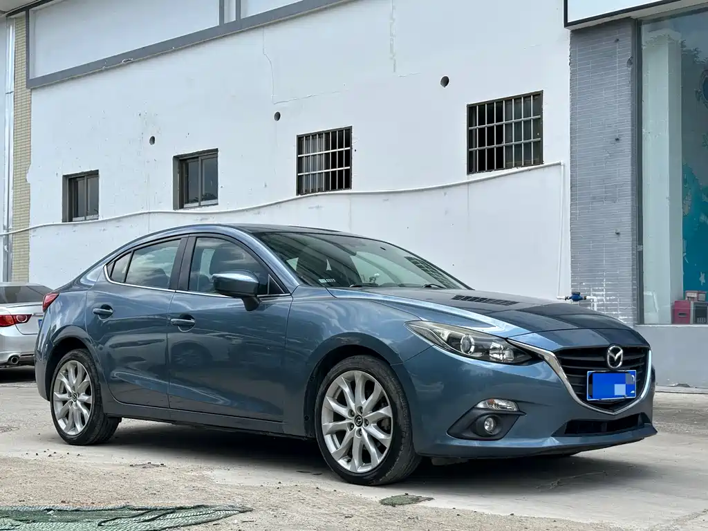 Mazda 3 Axela 2014 — фото 3