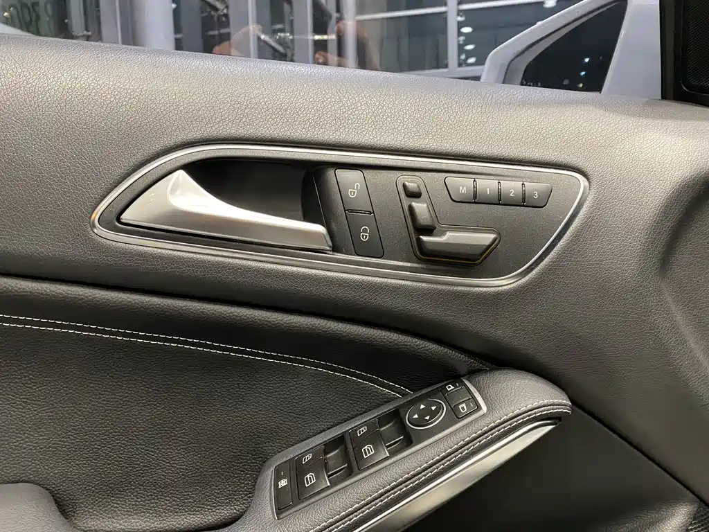 Mercedes-Benz GLA 2016