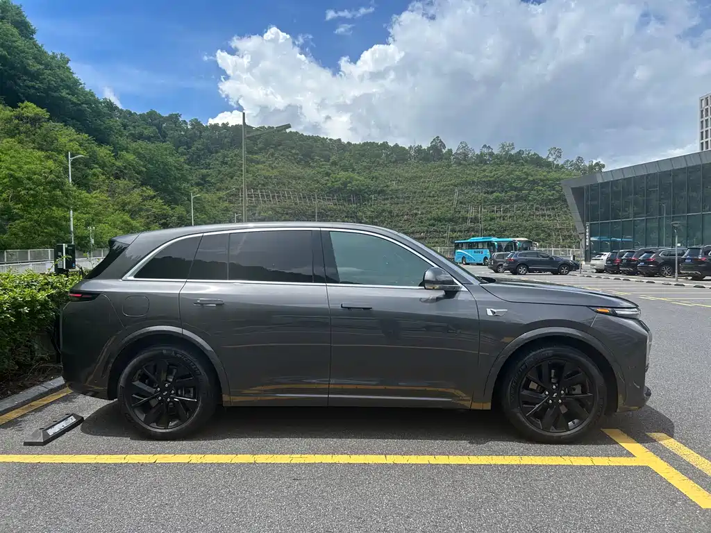 Li Auto Li L7 2024