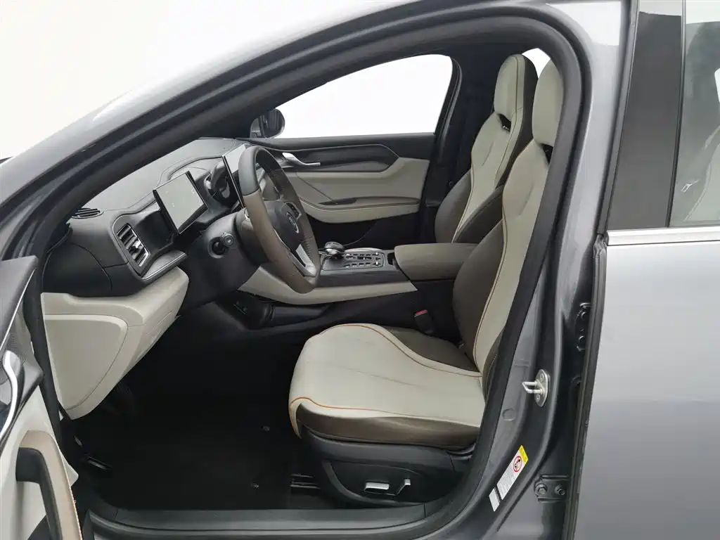 BYD Qin PLUS 2023 — фото 10