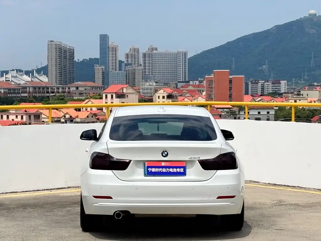 BMW 4 Series 2015 — фото 11