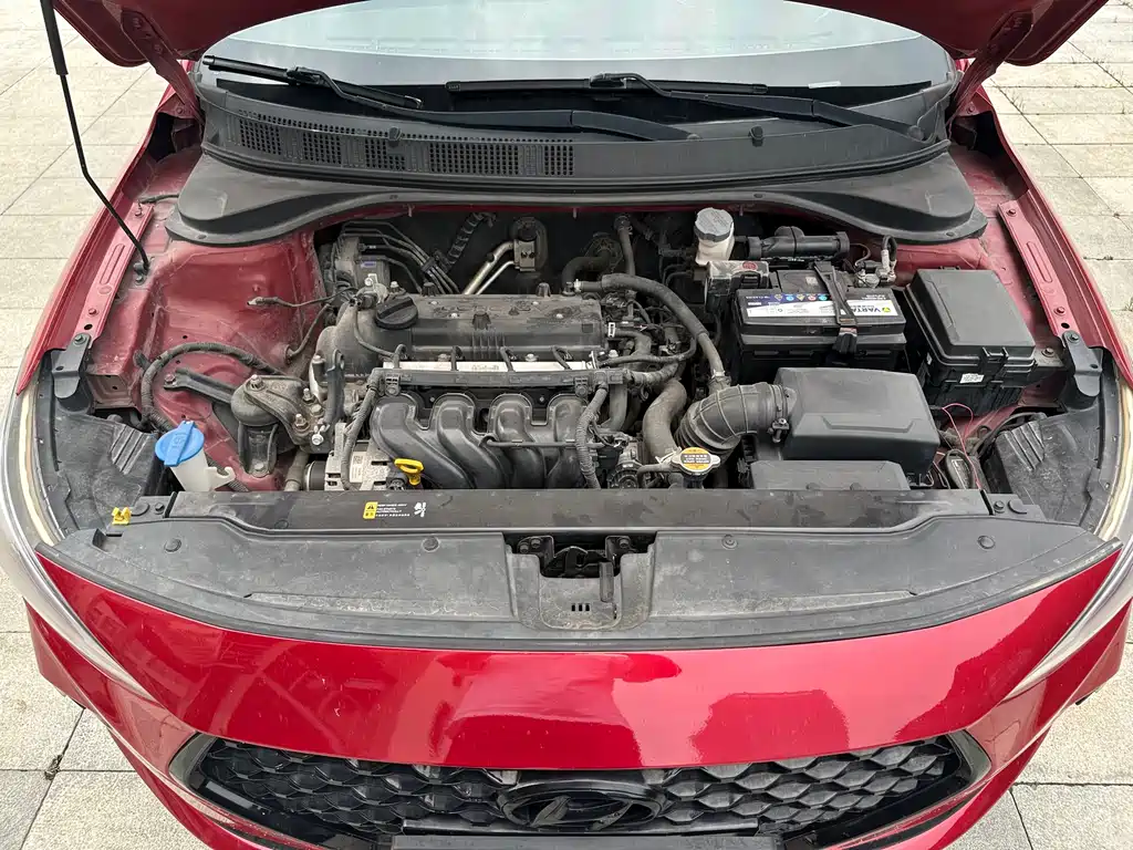 Hyundai Elantra 2020 — фото 18