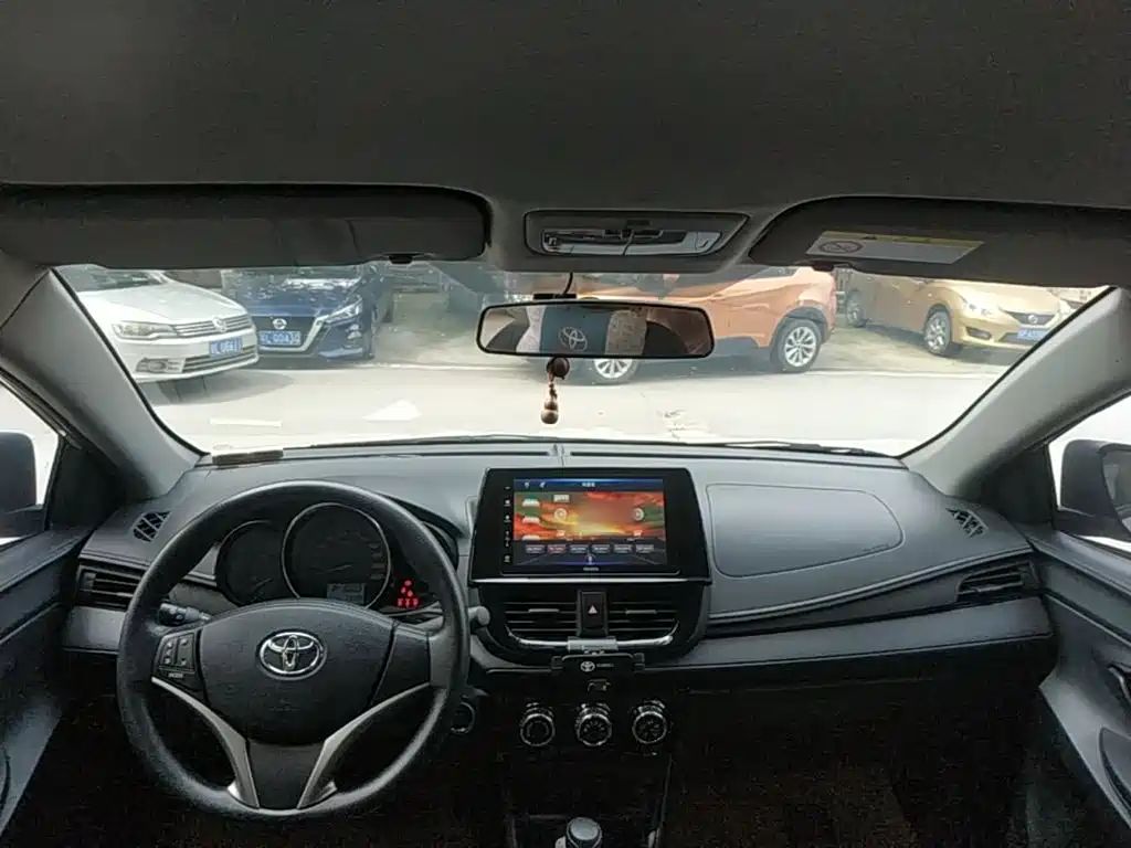 Toyota Vios 2023 — фото 10