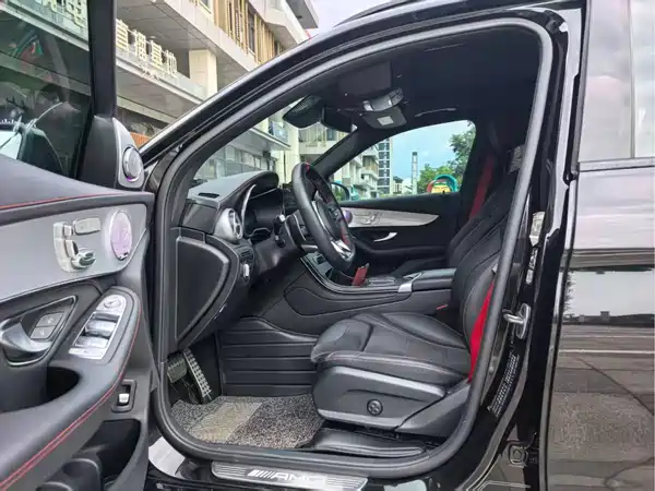 Mercedes-Benz GLC AMG 2022