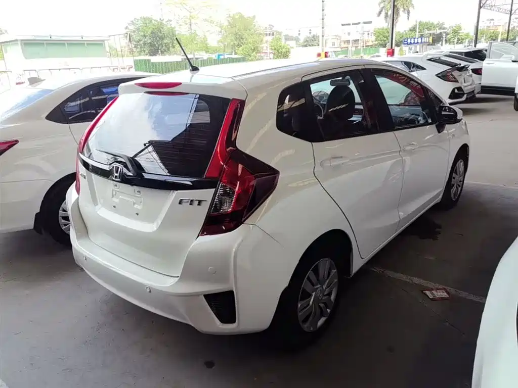 Honda Fit 2017 — фото 7