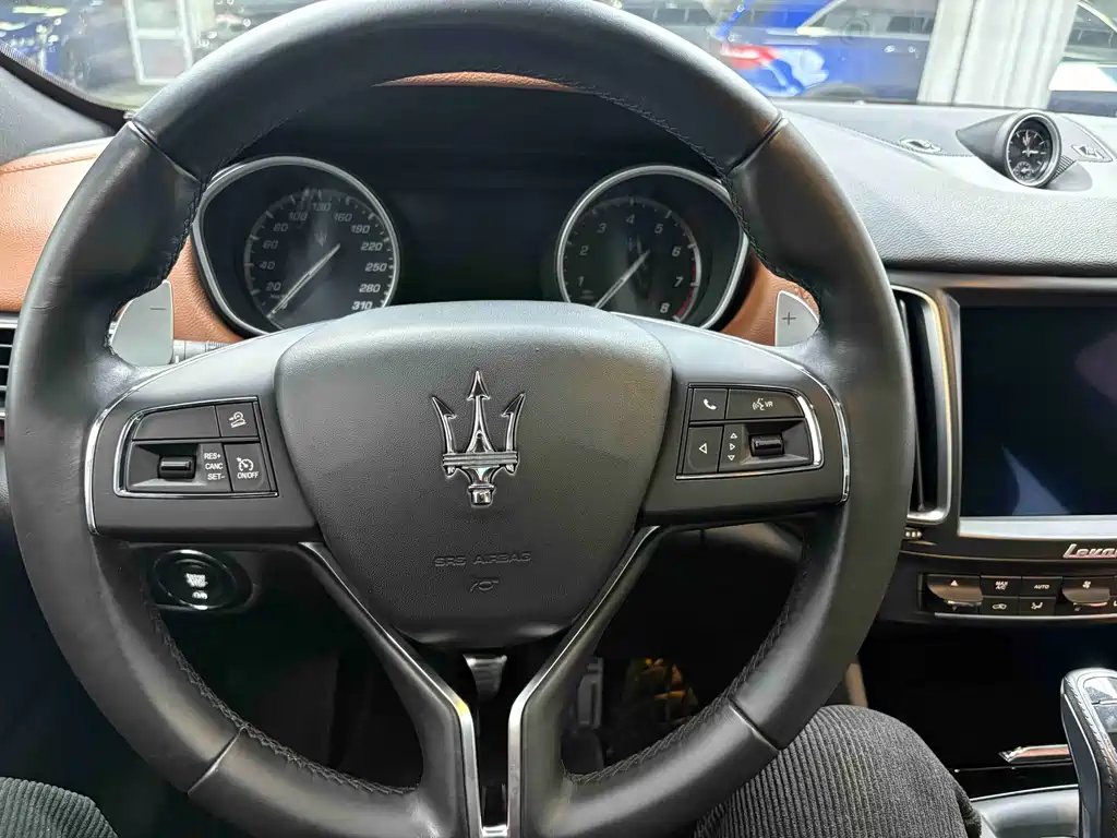 Maserati Levante 2021 — фото 13