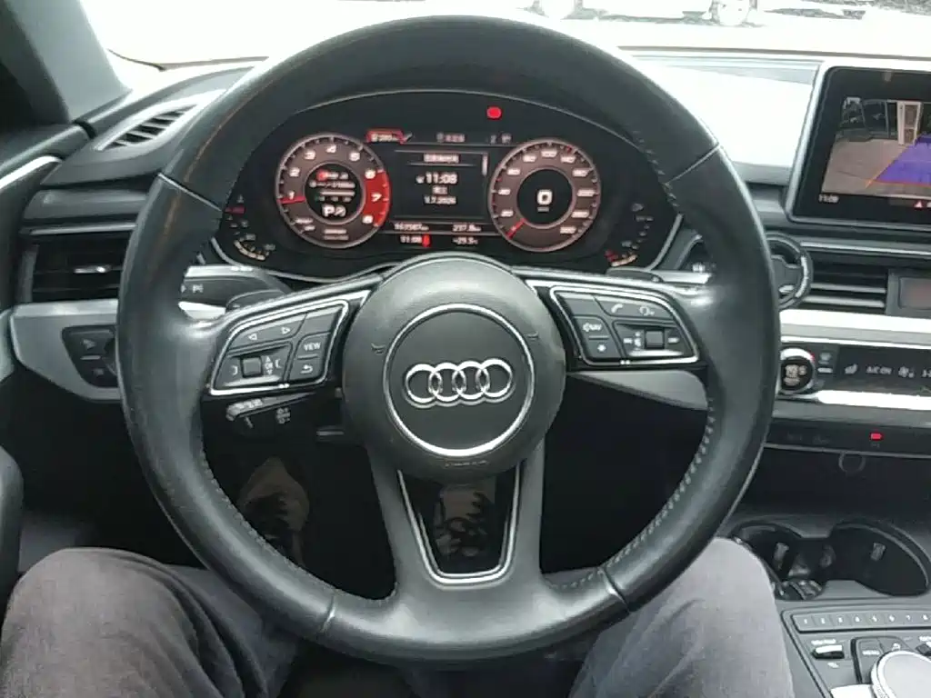 Audi A4L 2018 — фото 11