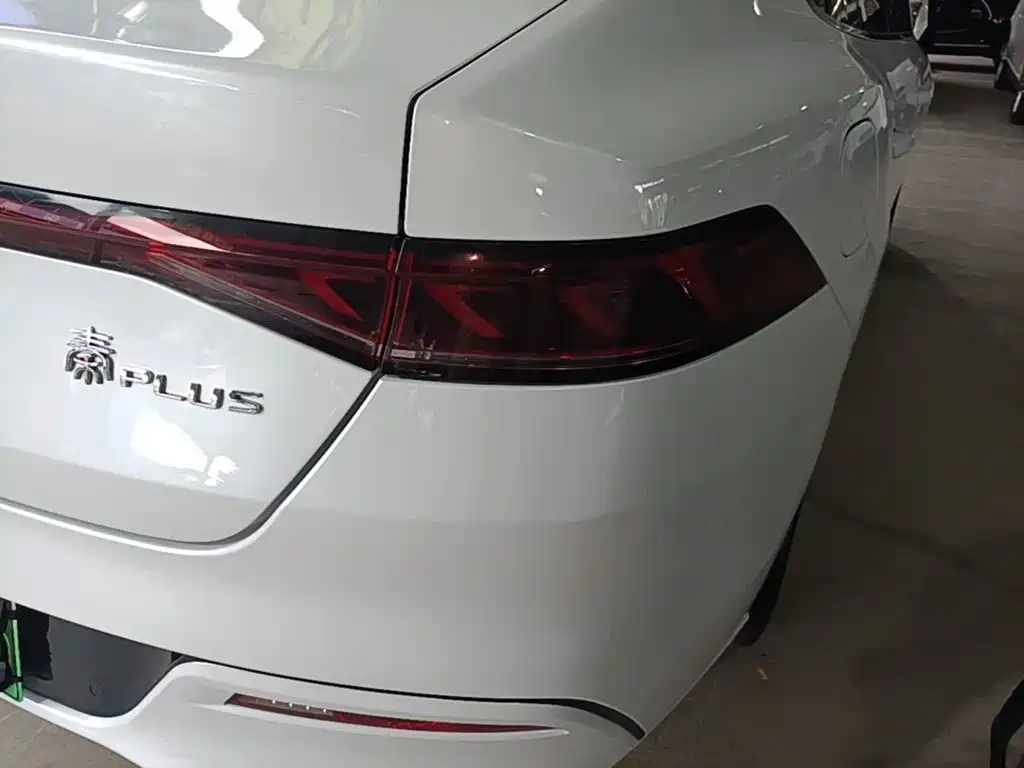 BYD Qin PLUS 2021 — фото 8