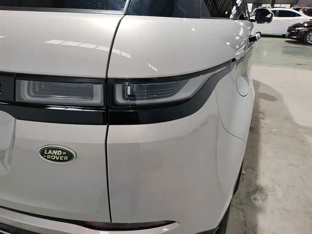 Land Rover Evoque 2021 — фото 8