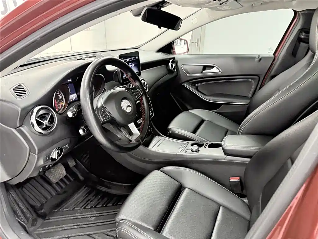 Mercedes-Benz GLA 2018 — фото 8