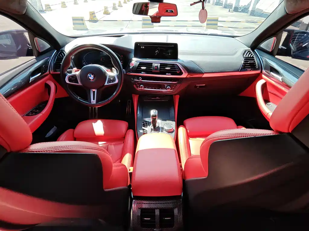 BMW X4 M 2021 — фото 17