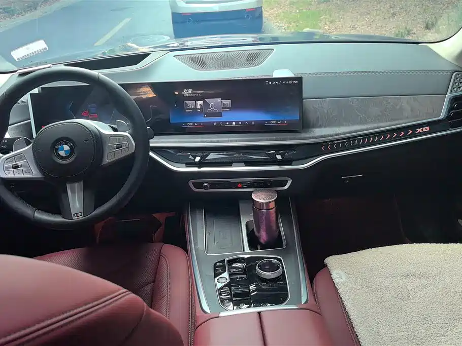 BMW X5 2025 — фото 12