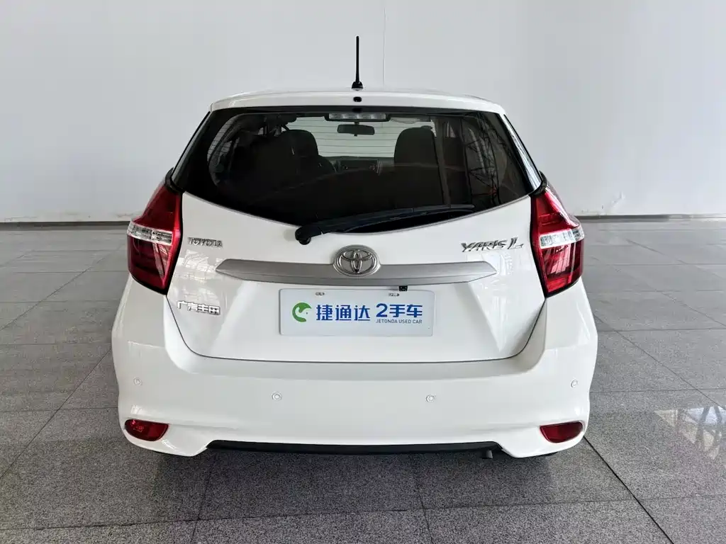 Toyota Yaris L 2019 — фото 16