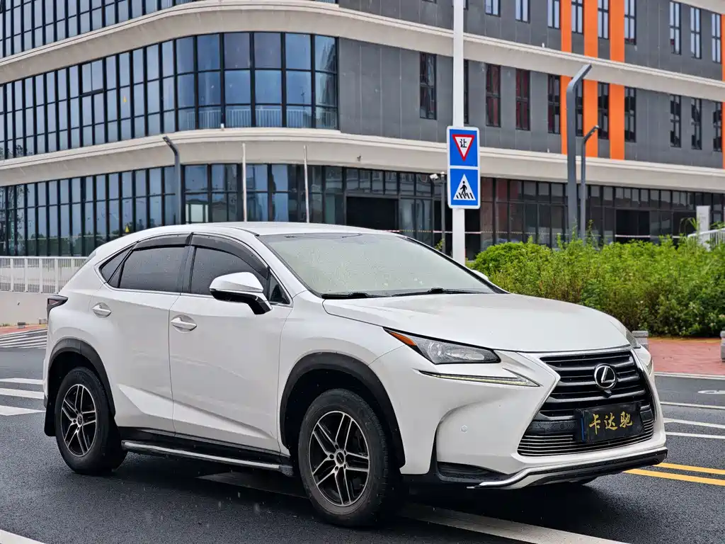 Lexus NX 2016 — фото 3