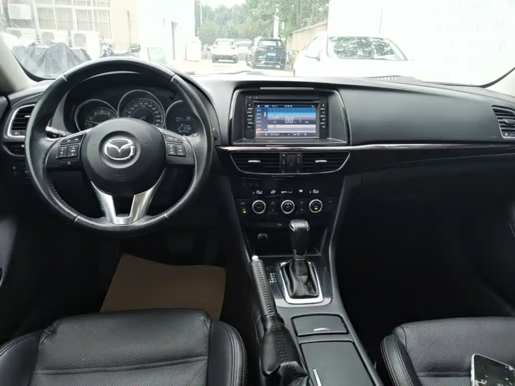 Mazda Atenza 2016 — фото 10