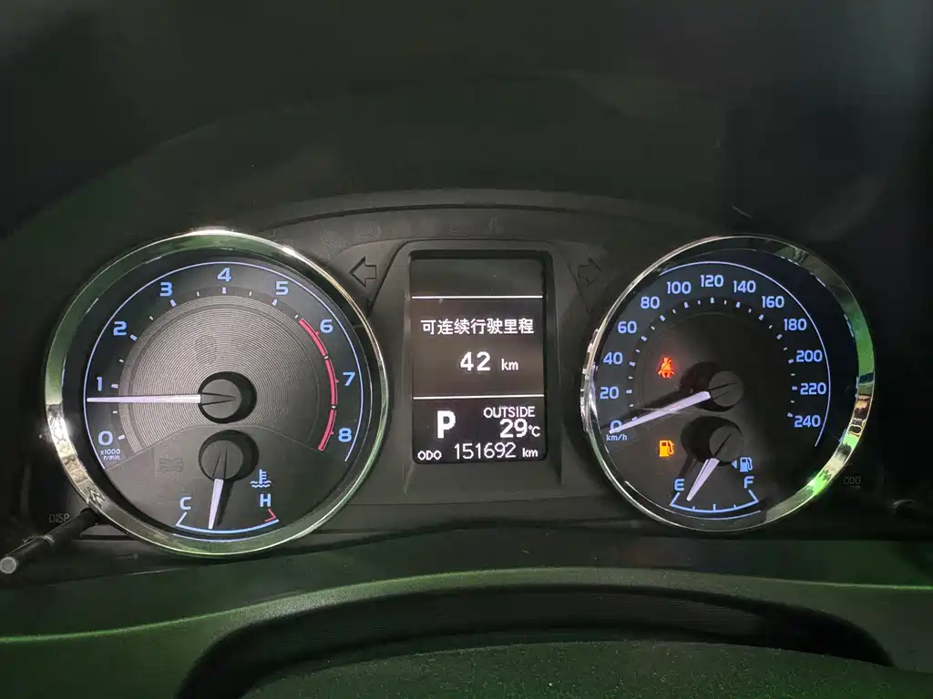 Toyota Corolla 2018 — фото 13